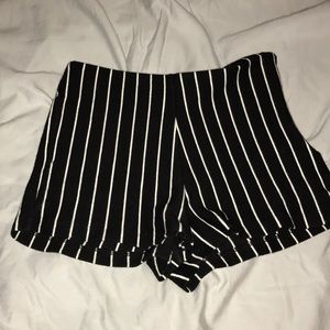 Black n white strip shorts